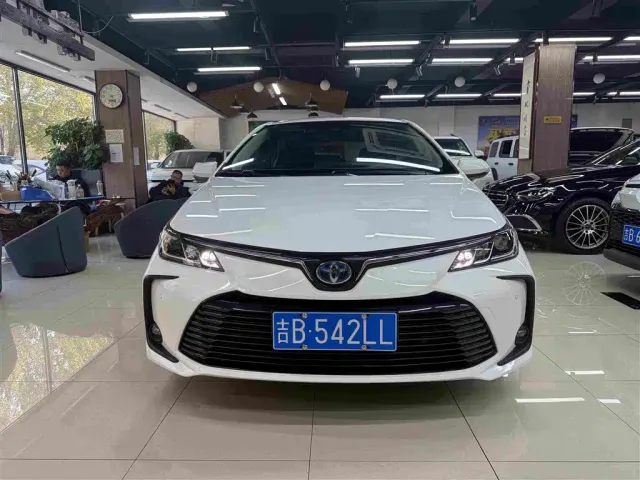 Toyota Corolla — Фото автомобиля 2