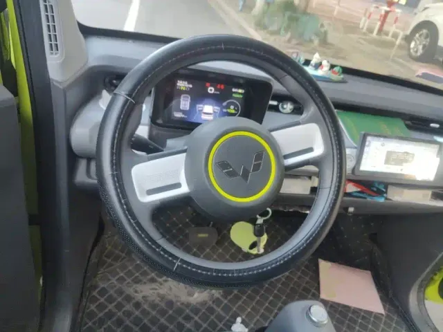 Wuling Hongguang Mini EV — Фото автомобиля 11