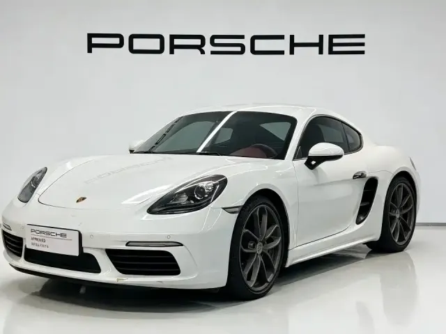 Фотография автомобиля — Porsche 718