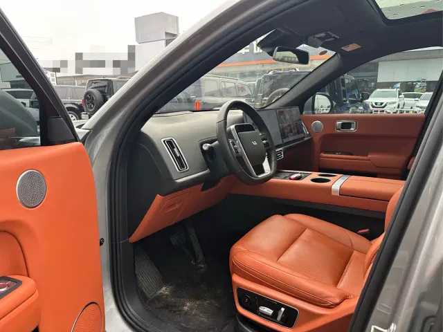 Li Auto L7 — Фото автомобиля 4