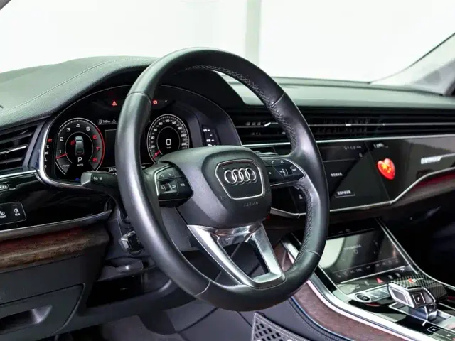 Audi Q7 — Фото автомобиля 20