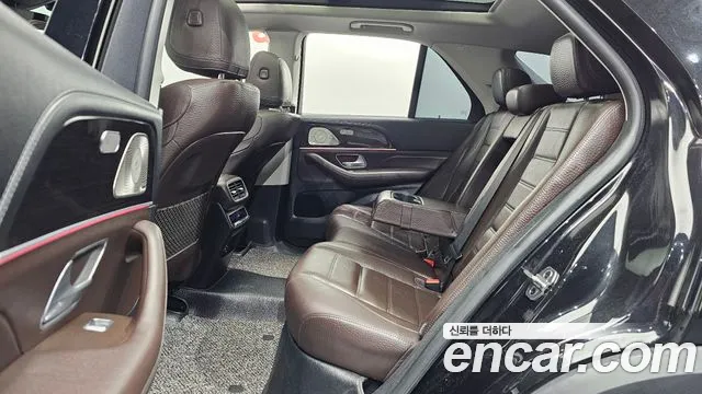 Mercedes-Benz GLE-Class — Фото автомобиля 11