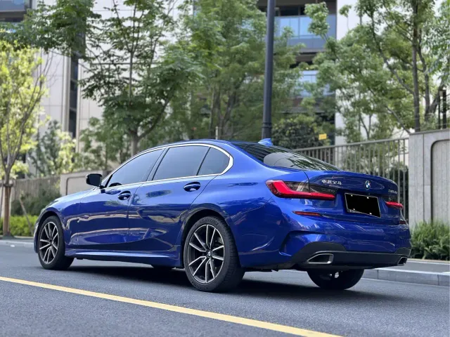 BMW 3 Series — Фото автомобиля 5