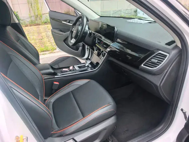 Kia Seltos — Фото автомобиля 9