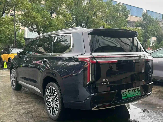Exeed Landmark C-DM — Фото автомобиля 15
