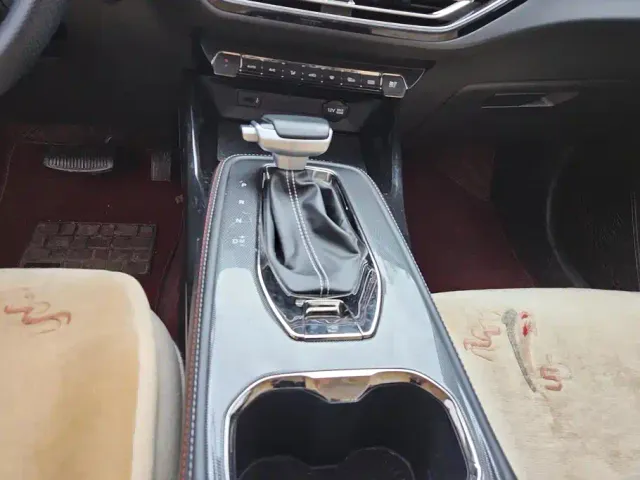 Changan Oushang X5 — Фото автомобиля 16