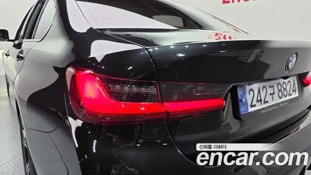 BMW 3-Series 3 серия (G20) 320i M Sport — Фото автомобиля 23