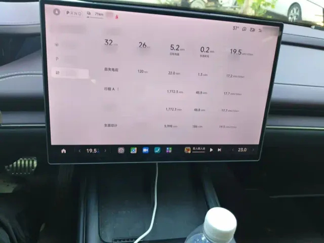 Xiaomi SU7 — Фото автомобиля 5