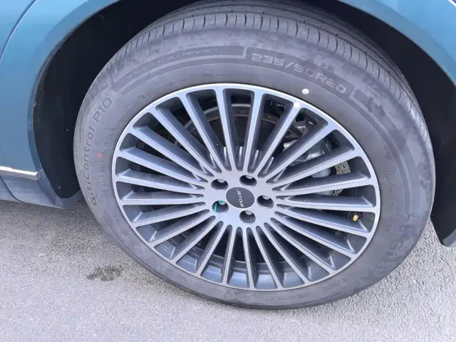 Jetour X70L — Фото автомобиля 6
