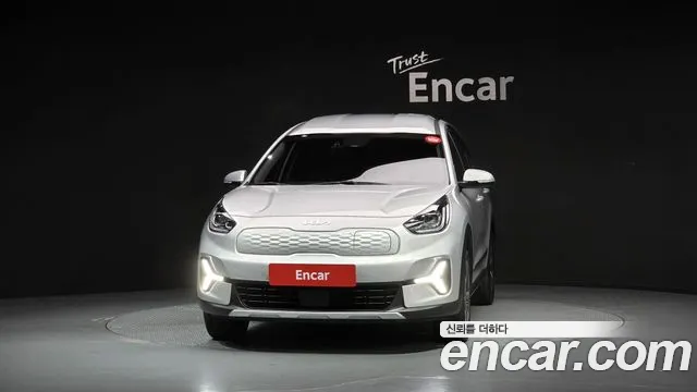 Kia Niro Niro Plus Air — Фото автомобиля 3