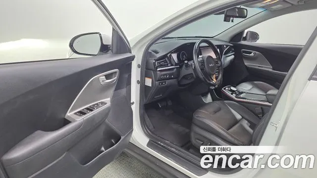 Kia Niro Niro Plus Earth — Фото автомобиля 9