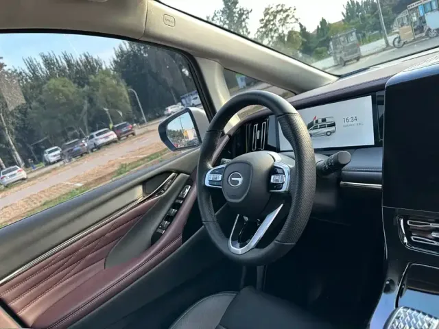 GAC Trumpchi M8 — Фото автомобиля 20