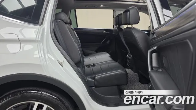 Volkswagen Tiguan — Фото автомобиля 10