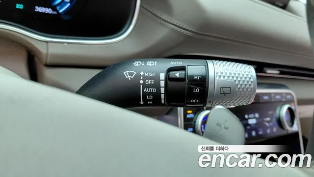 Genesis GV80 — Фото автомобиля 30
