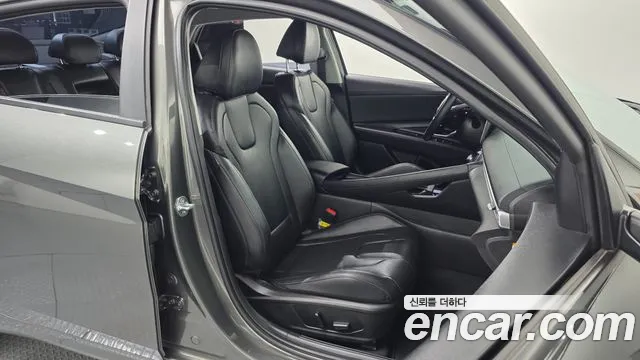 Hyundai Avante CN7 — Фото автомобиля 16