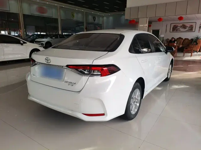 Toyota Corolla — Фото автомобиля 4