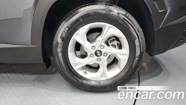 Hyundai Tucson Tucson (NX4) Дизель 2.0 2WD — Фото автомобиля 18
