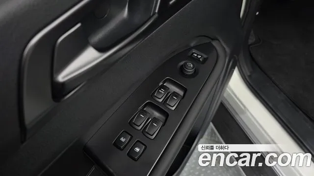 KG_Mobility_Ssangyong Musso Musso (Q300) Дизель 2.2 4WD — Фото автомобиля 27