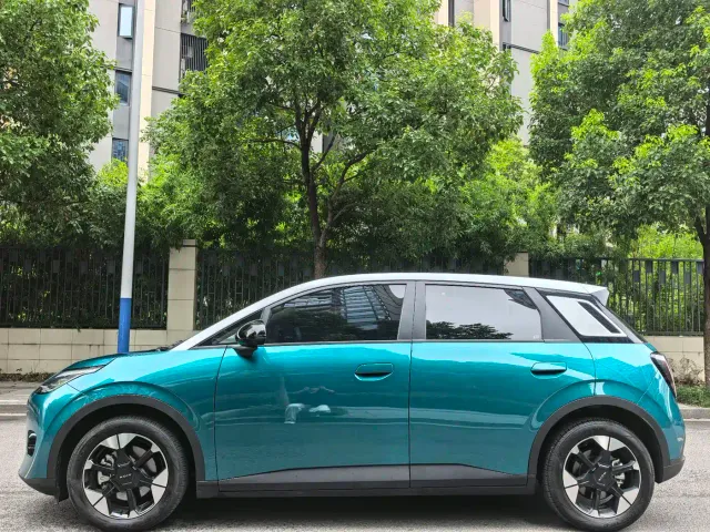 GAC Aion UT — Фото автомобиля 17