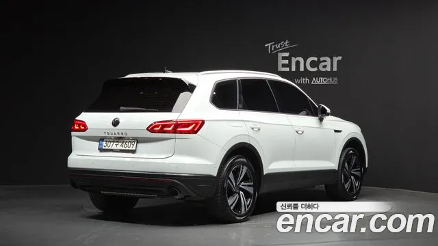 Volkswagen Touareg Touareg 3 поколение 3.0 TDI Premium — Фото автомобиля 2