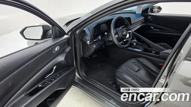 Hyundai Avante CN7 — Фото автомобиля 10