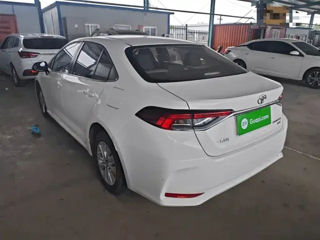 Toyota Corolla — Фото автомобиля 4