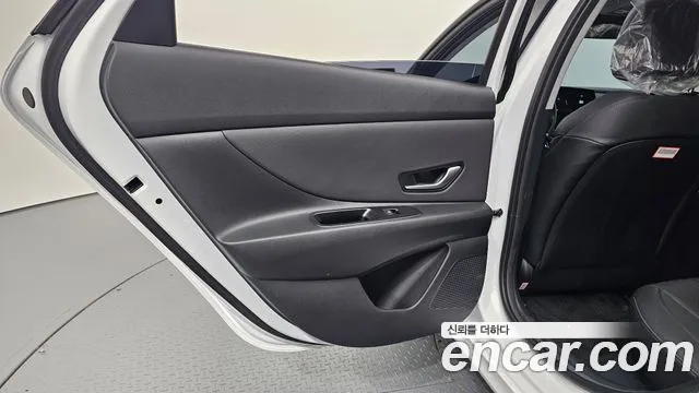 Hyundai AVANTE Новый Avante (CN7) — Фото автомобиля 22