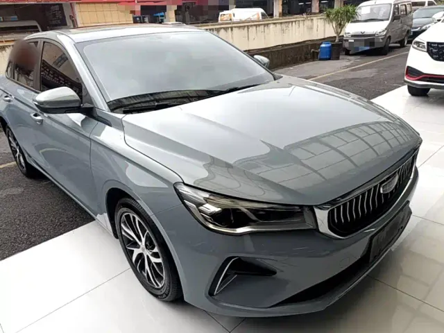 Geely Emgrand — Фото автомобиля 3