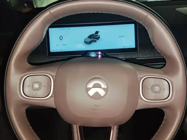 Nio EC6 — Фото автомобиля 15