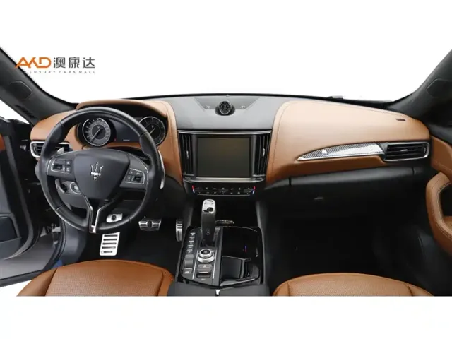 Maserati Levante — Фото автомобиля 5