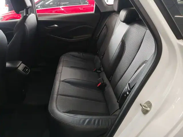 Buick Verano — Фото автомобиля 16