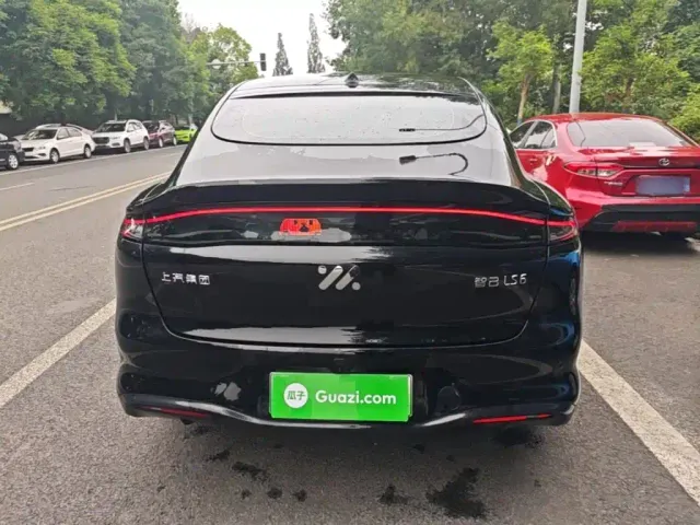 IM Motors LS6 — Фото автомобиля 5