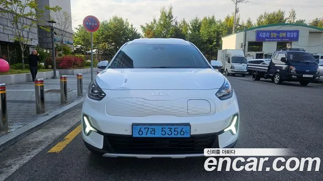Kia Niro — Фото автомобиля 3