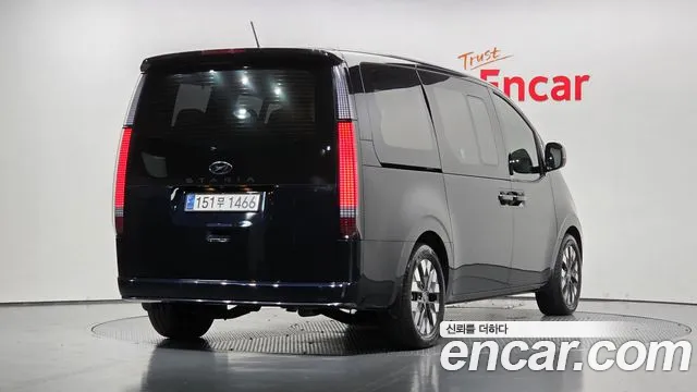 Hyundai Staria — Фото автомобиля 2