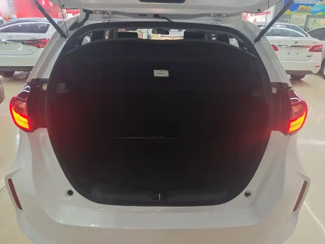 Honda Fit — Фото автомобиля 18