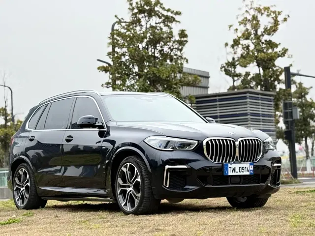 BMW X5 — Фото автомобиля 3