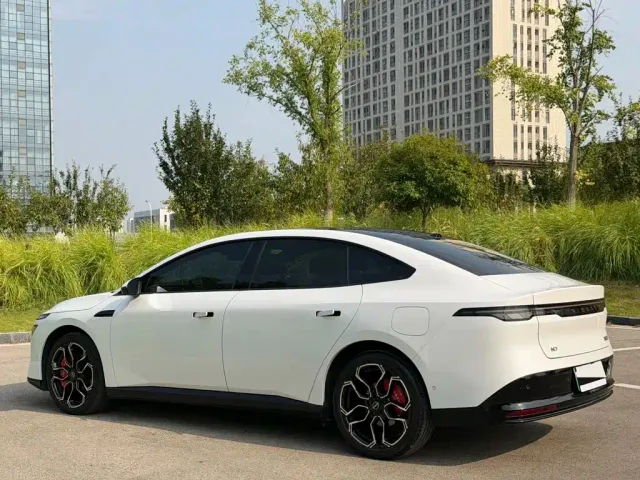 Nissan N7 — Фото автомобиля 10