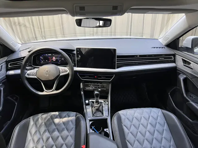 Volkswagen Sagitar — Фото автомобиля 9