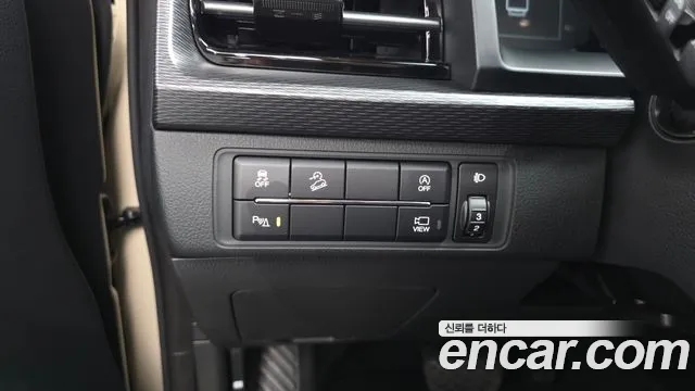 KG_Mobility_Ssangyong Musso Musso (Q300) Дизель 2.2 4WD — Фото автомобиля 18