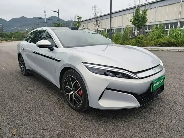 BYD Han L — Фото автомобиля 3