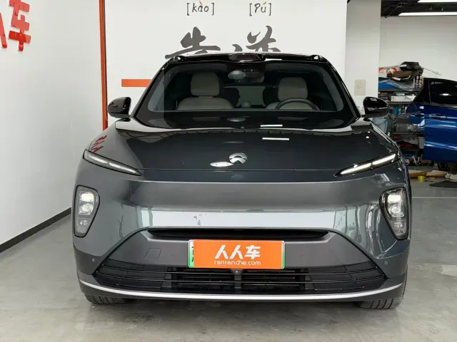 Nio ES8 — Фото автомобиля 2