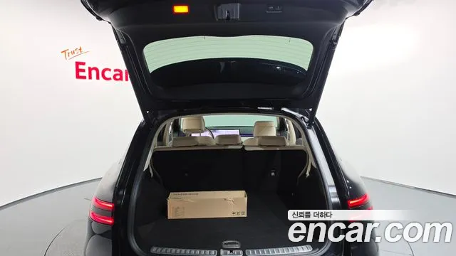 Genesis GV70 2.5T Бензин AWD — Фото автомобиля 18