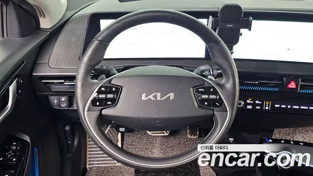 Kia EV6 — Фото автомобиля 22