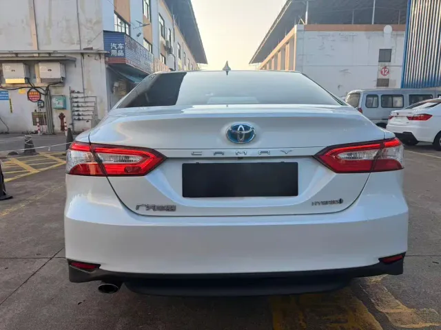 Toyota Camry — Фото автомобиля 8