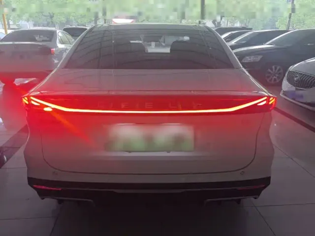Geely Galaxy L6 — Фото автомобиля 5