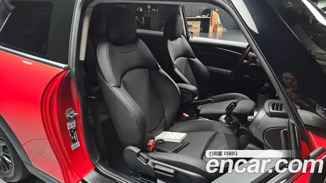 Mini Cooper Cooper Classic — Фото автомобиля 11