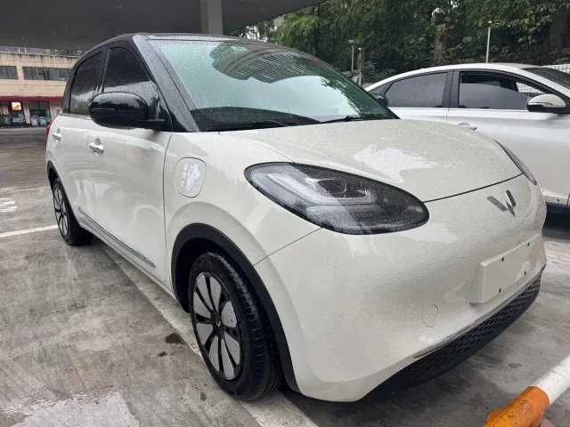 Wuling Bingo — Фото автомобиля 2