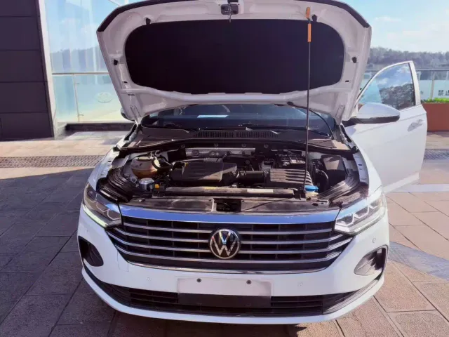 Volkswagen Lavida — Фото автомобиля 17