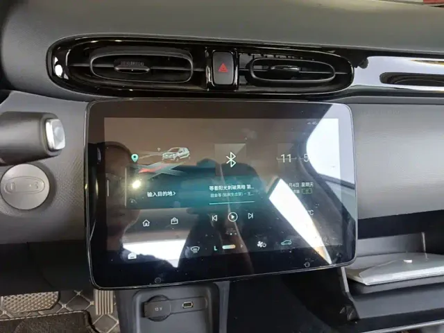 Leapmotor T03 — Фото автомобиля 12
