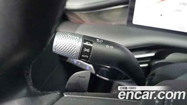 Genesis G80 Бензин 3.5 турбо AWD — Фото автомобиля 28